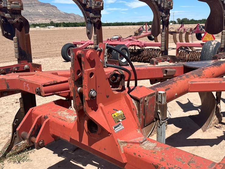 #9034-•-case-ih-6-bottom-roll-over-plow-image-3