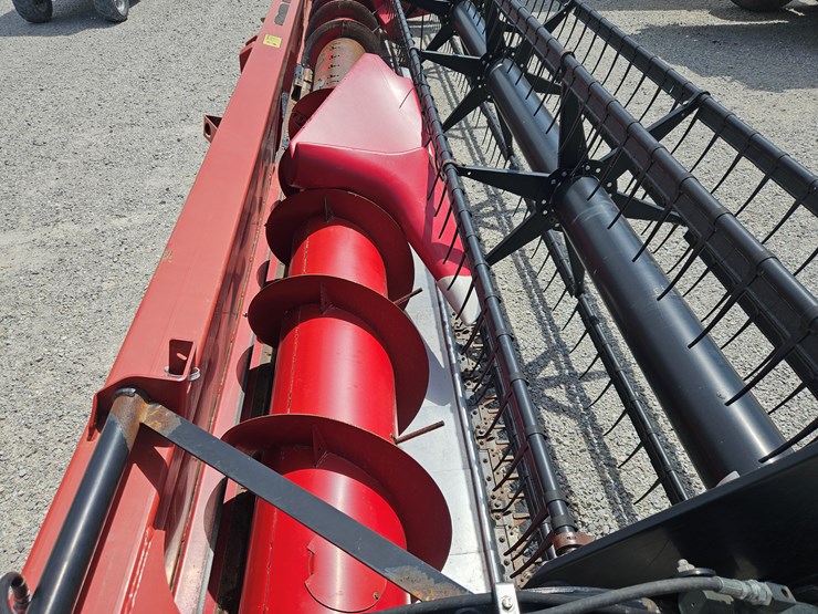 2011-case-ih-3020-image-10