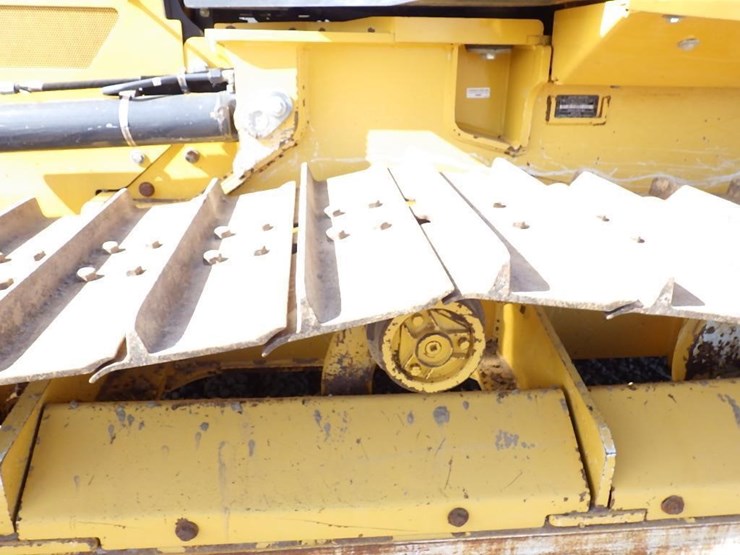 2019-deere-450k-lgp-image-42