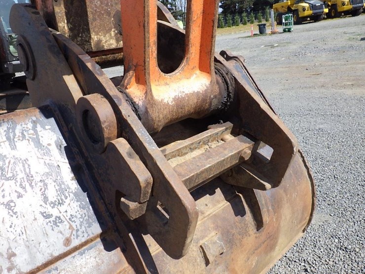 2015-hitachi-zx350-lc-5n-image-9