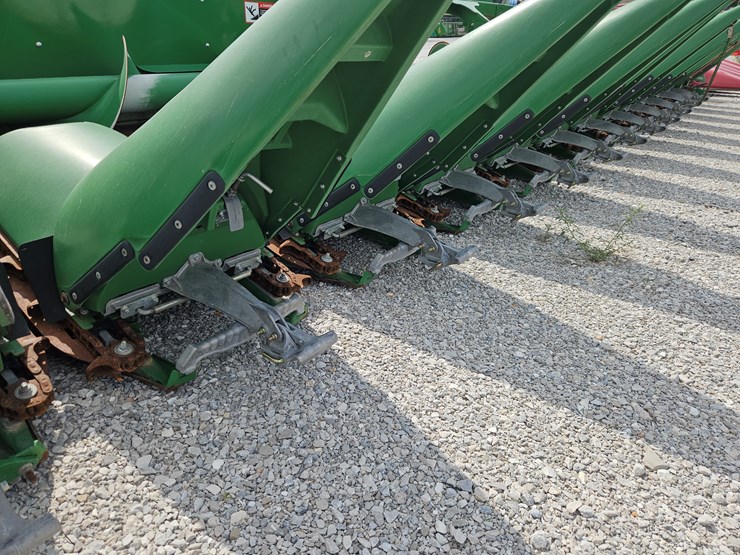 2020-john-deere-712c-image-12
