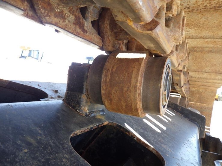 2016-deere-300g-lc-image-55