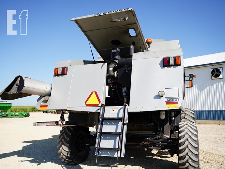 2004-gleaner-r65-image-25