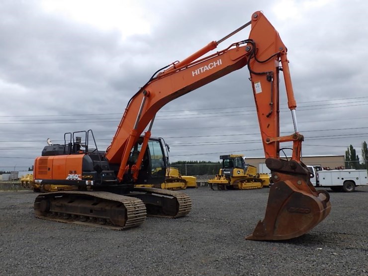 2015-hitachi-zx350lc-6n-image-2
