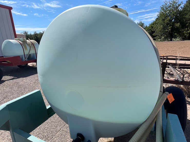 #9021-•-western-tank-liquid-fertilizer-on-4-wheel-wagon-image-11