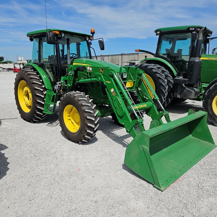 2014 JOHN DEERE 6115D