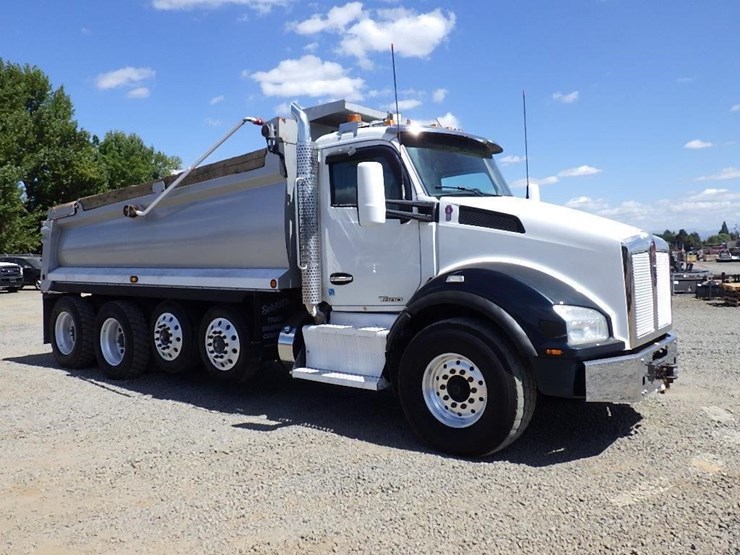 2017-kenworth-t880-image-2