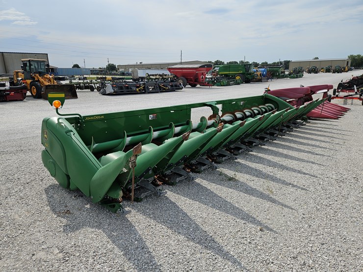 2020-john-deere-712c-image-13