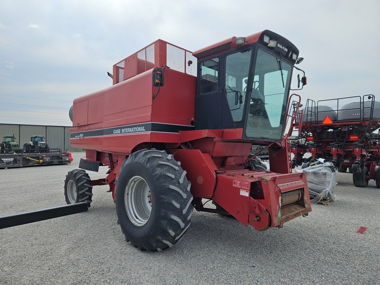 1992-case-ih-1640-image-23