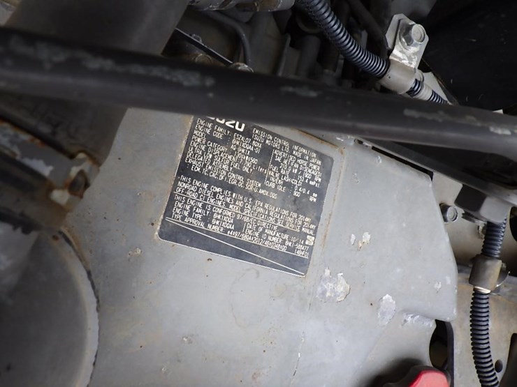 2015-hitachi-zx350lc-6n-image-30