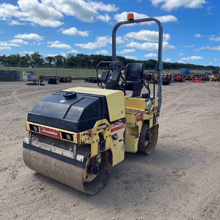 2015 DYNAPAC CC122