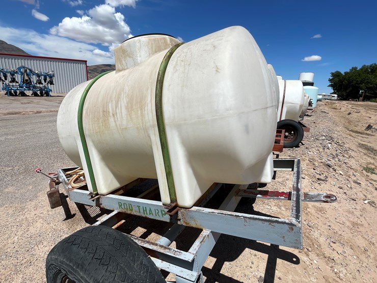 #9126-•-300-gallon-fertilizer-tank-image-13