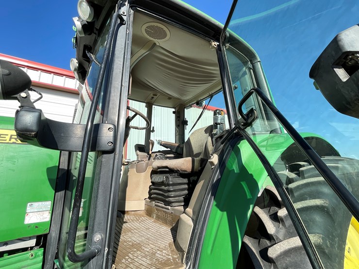 john-deere-7230-premium-image-57