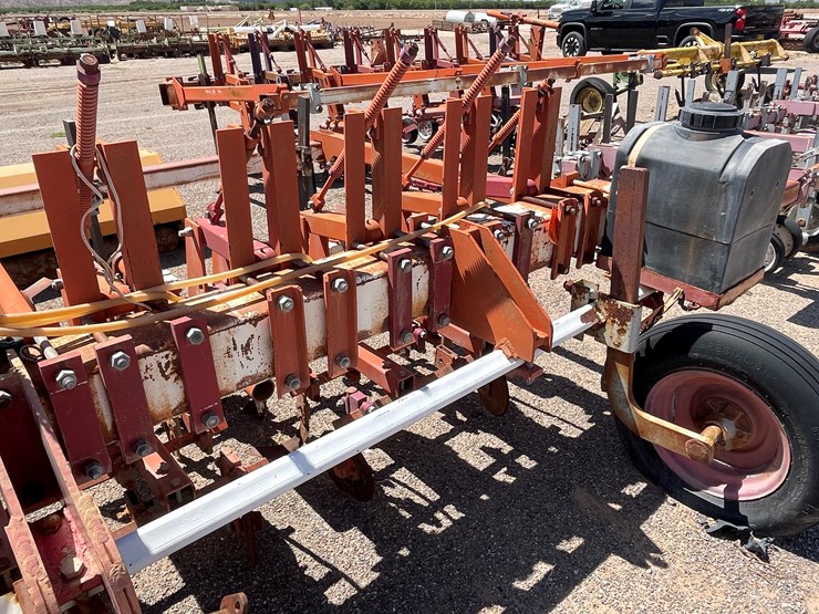 #9109-•-david-koenig-4-row-cultivator,-3-pt-image-28
