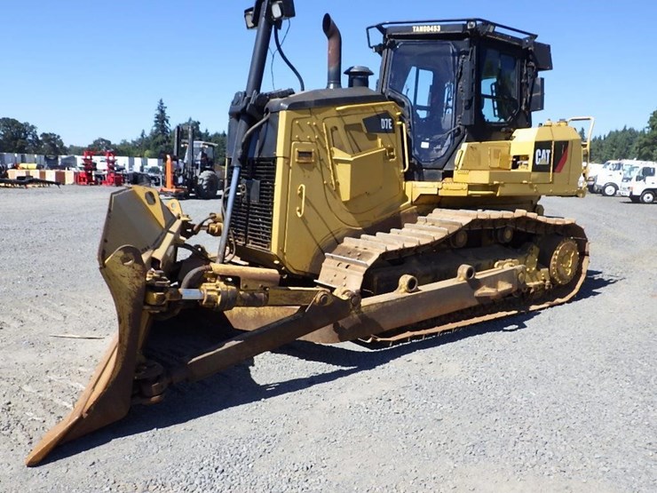 2011-caterpillar-d7e-image-1