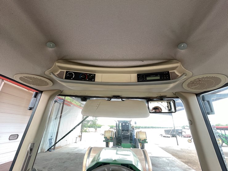 john-deere-7230-premium-image-57