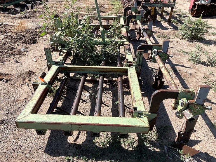#9040-•-3-pt-spike-tooth-tillage-implement-custom-image-2