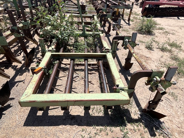 #9040-•-3-pt-spike-tooth-tillage-implement-custom-image-9