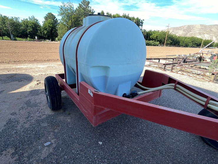 #9020-•-custom-4-row-liquid-fertilizer-applicator-w/pup-tank-image-58