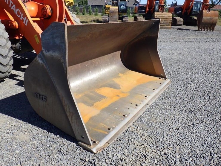 2017-hitachi-zw250-image-10