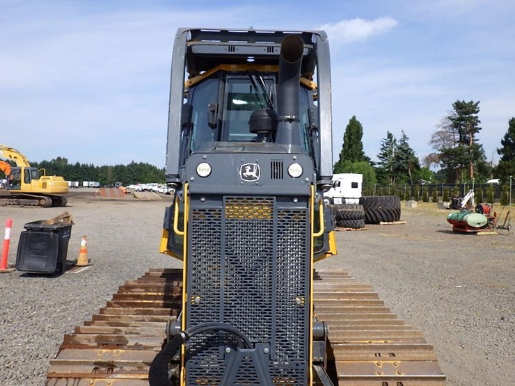 2021-deere-450k-lgp-image-17