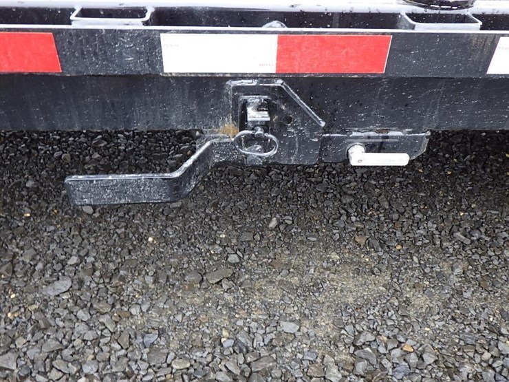 2025-southland-lbat8-23'-t/a-tilt-deck-trailer-image-8
