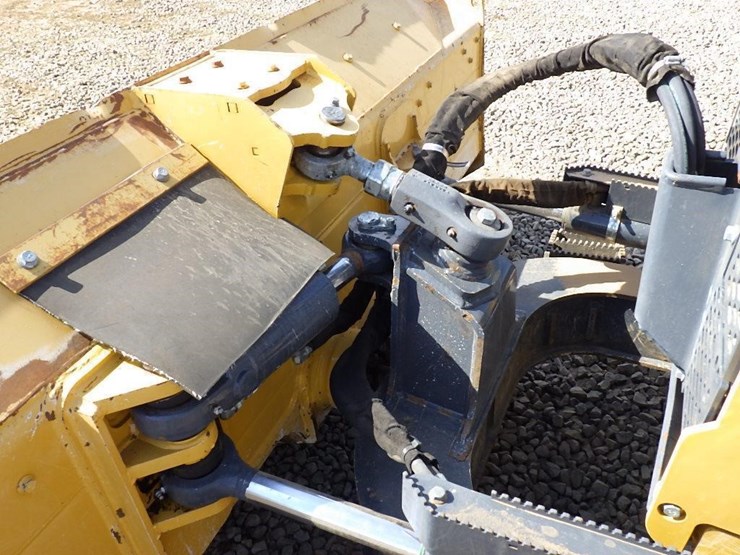2019-deere-450k-lgp-image-10