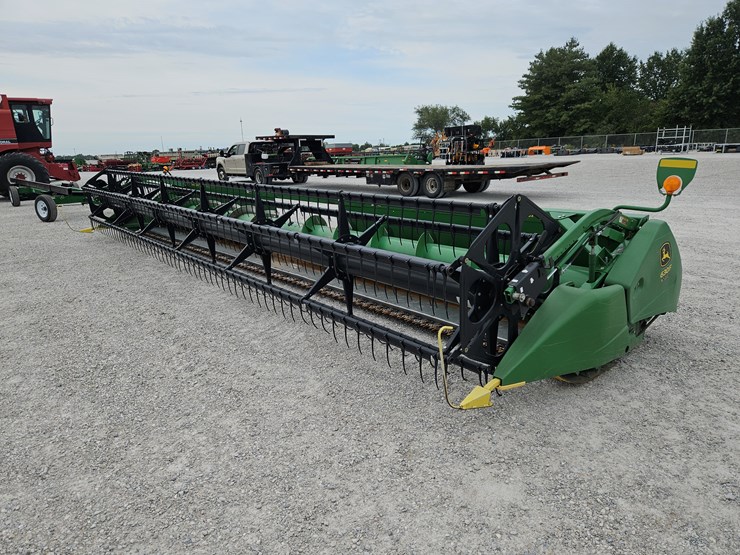 2012-john-deere-630f-image-13