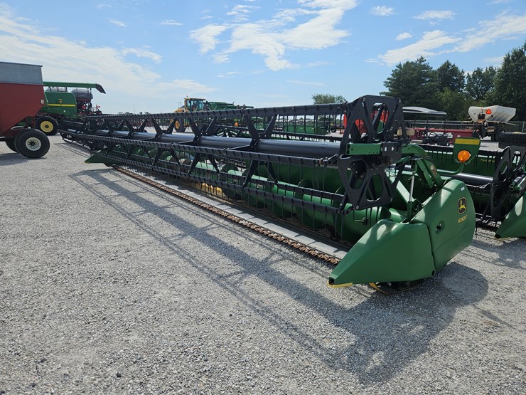 2011-john-deere-630f-image-13