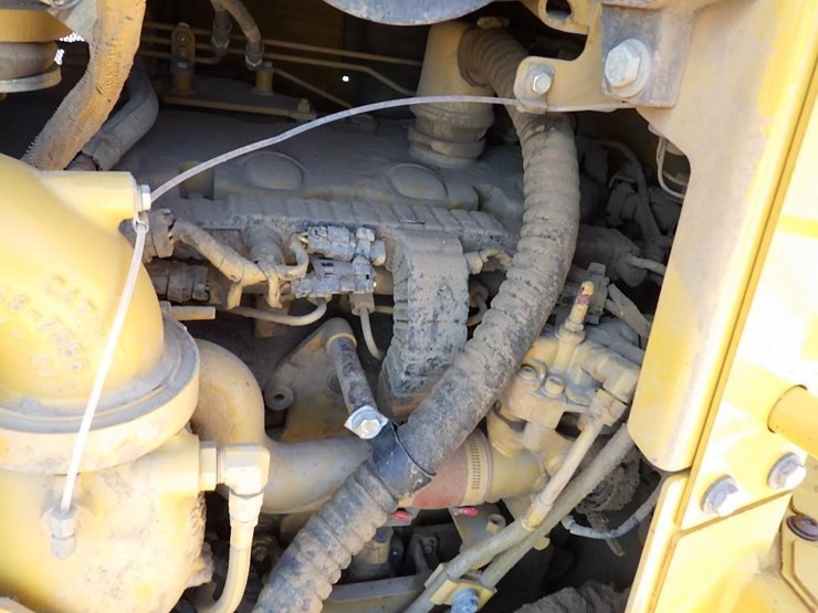 2012-caterpillar-d7e-image-27