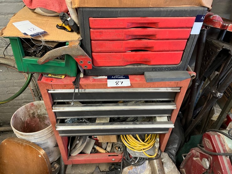 group-of-(2)-tool-chests-w/-contents-image-1