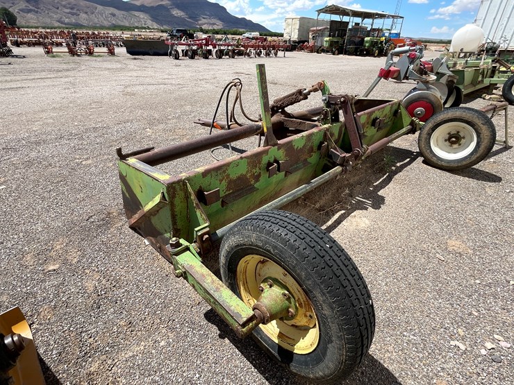 #9143-•-10'-scraper-image-9