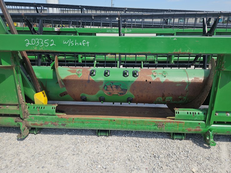 2011-john-deere-630f-image-6
