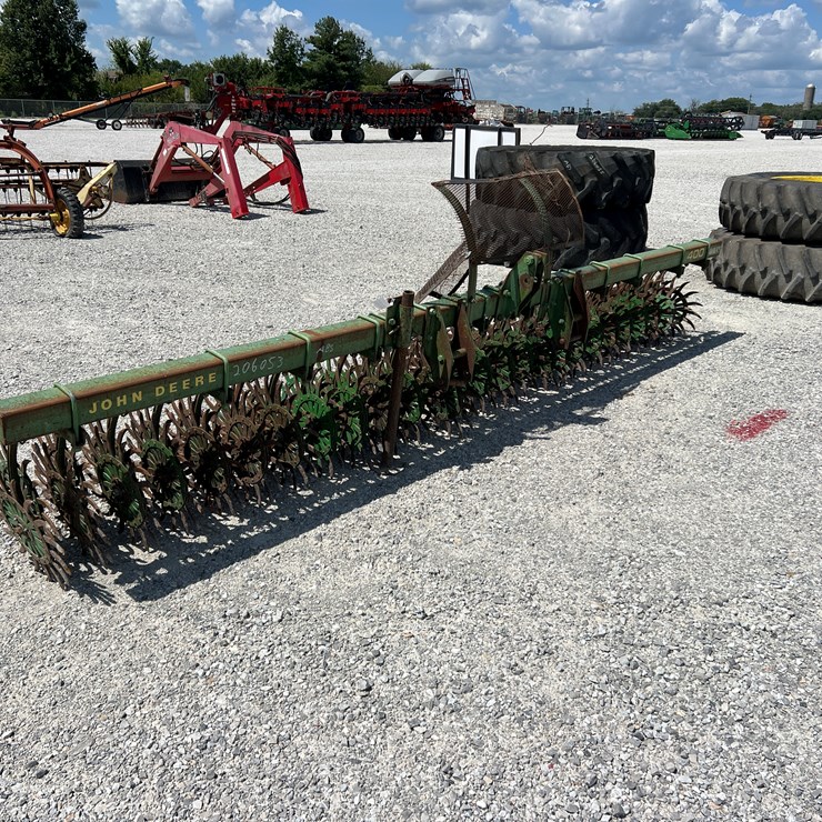 JOHN DEERE 400