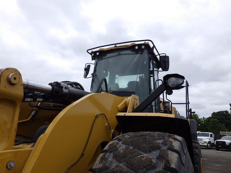 2022-caterpillar-980-image-15