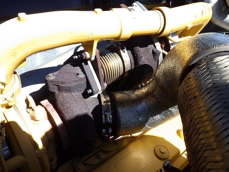 2016-deere-300g-lc-image-28