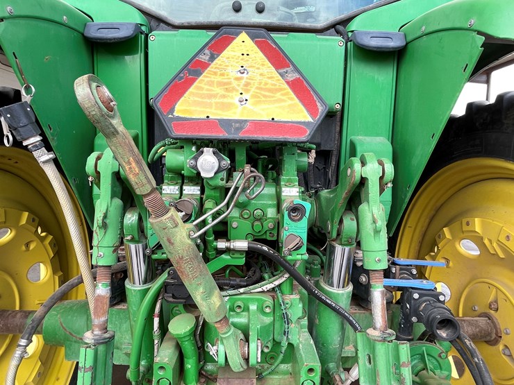 john-deere-7230-premium-image-20