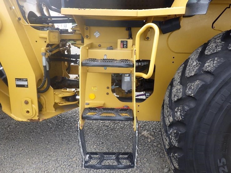 2018-caterpillar-938m-image-20