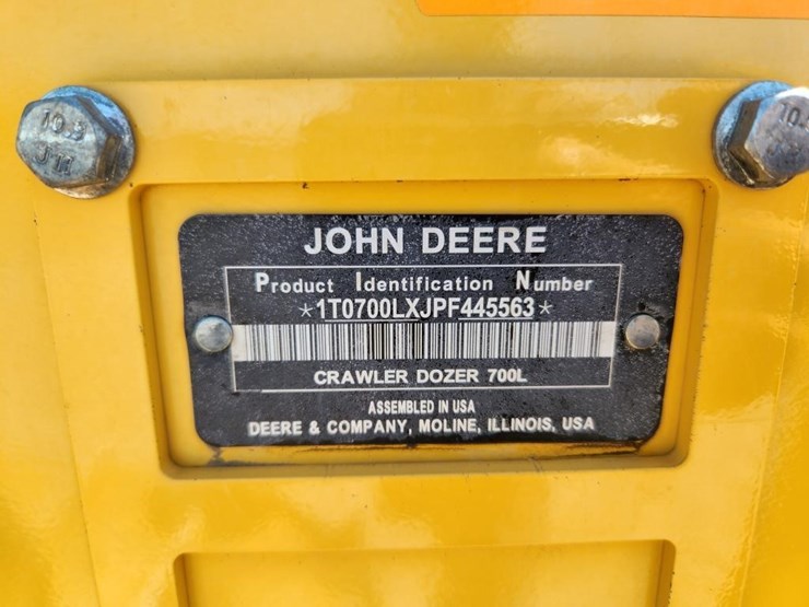 2023-deere-700l-image-48
