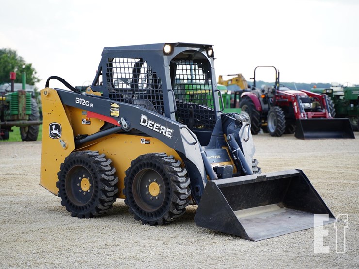 2018-deere-312gr-image-3