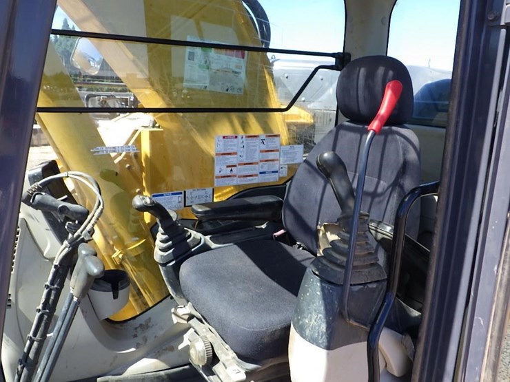 2016-kobelco-sk270sr-lc-5-image-29