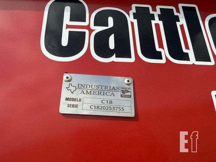 2025-industrias-america-cattle-loading-chute-image-8