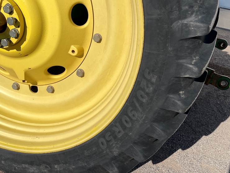 john-deere-7230-premium-image-61