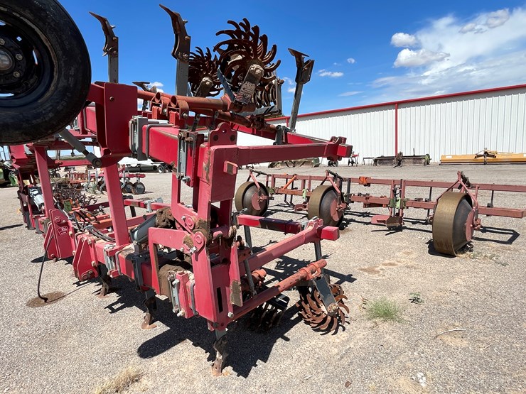#9120-•-dave-koenig-cultivator,-3-pt-folding-image-4