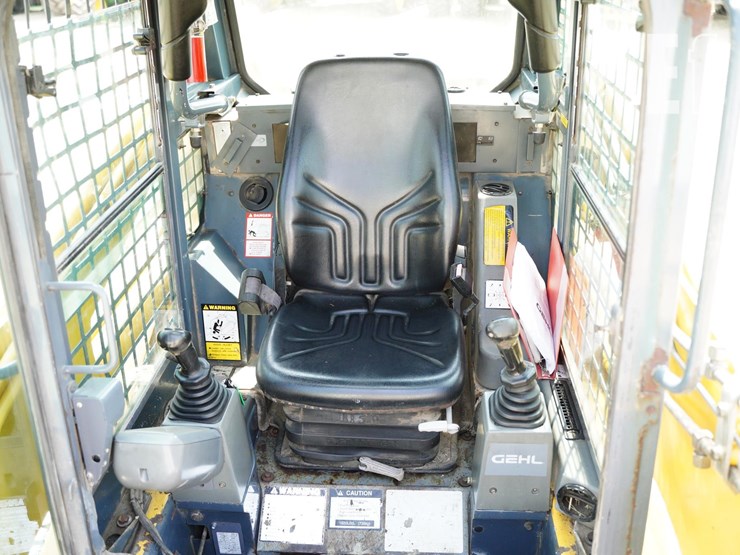 2012-gehl-ctl75-image-25