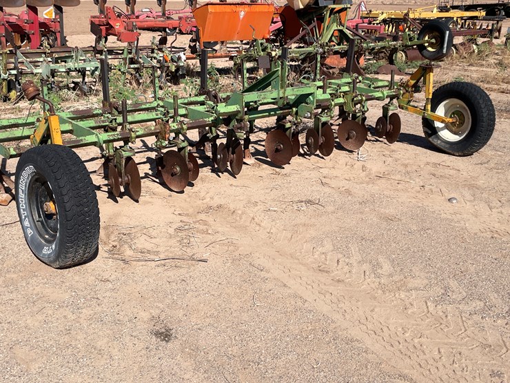 #9106-•-3-pt-field-cultivator,-4-row-custom-w/gallina-units-image-3