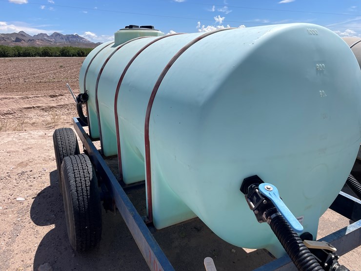 #9140-•-1000-gallon-fertilizer-tank-image-13