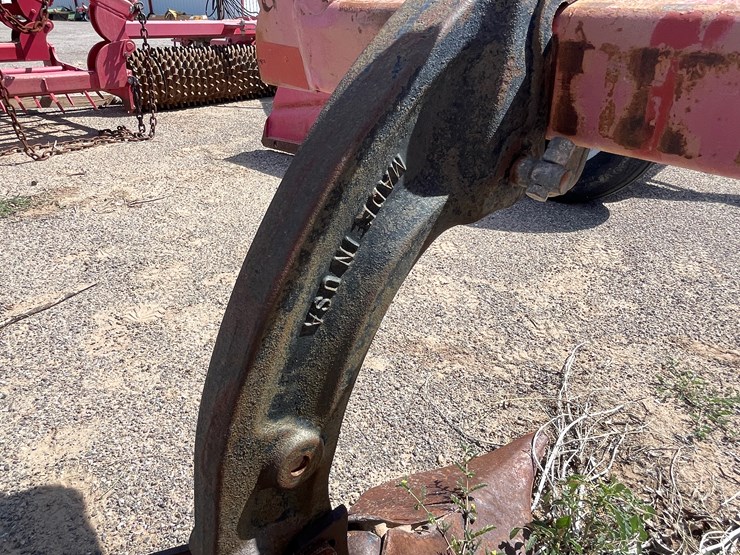 #9027-•-custom-3-pt-8-row-hiller-image-14