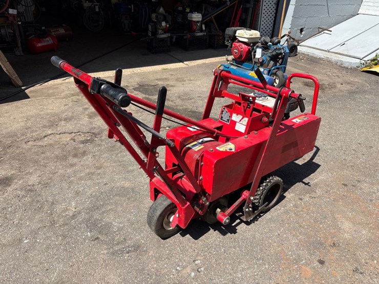 schiller-classen-hydro-drive-sod-cutter-image-2