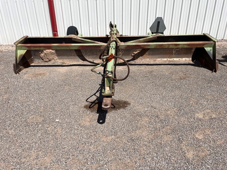 #9123-•-custom-land-plane-image-1